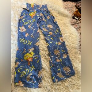 O'Neill NWT Women’s Johnny Rio Floral Print Wide Leg Pants. Size Small